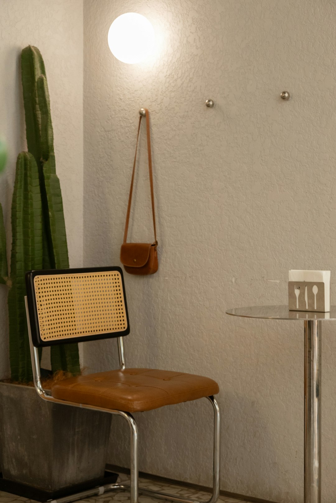 הטרנד החם של 2025: עיצוב מינימליסטי עם טוויסט טכנולוגי